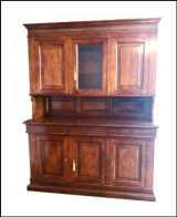 Credenza con alzata con intarsio greca