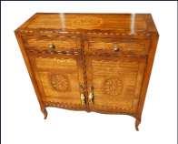 Credenza classica due ante con intarsi floreali