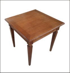 Tavolo quadrato in noce 80x80