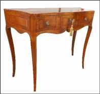 Elegante consolle sagomata lastronata