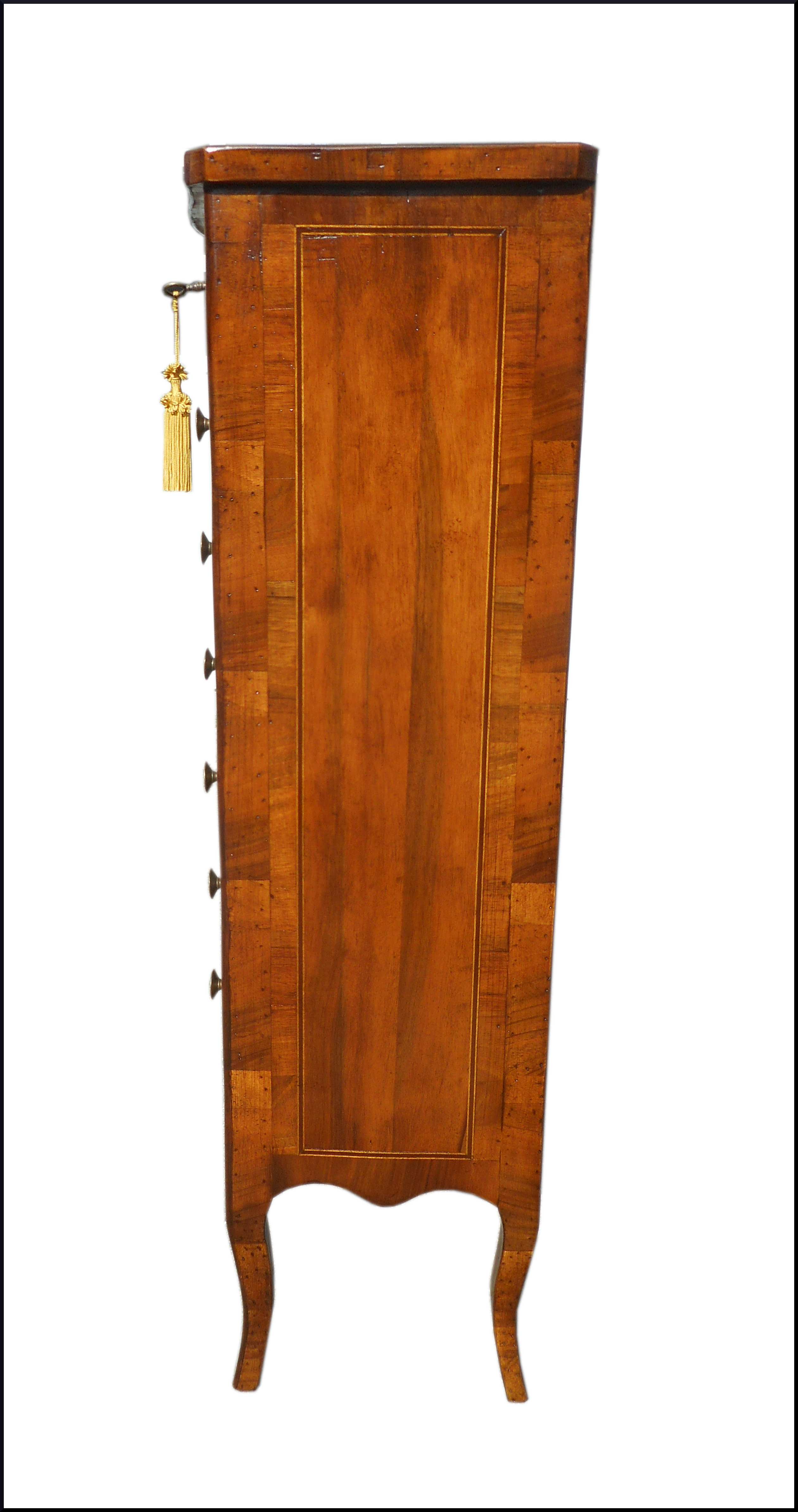 Settimino lastronato ed intarsiato a mano