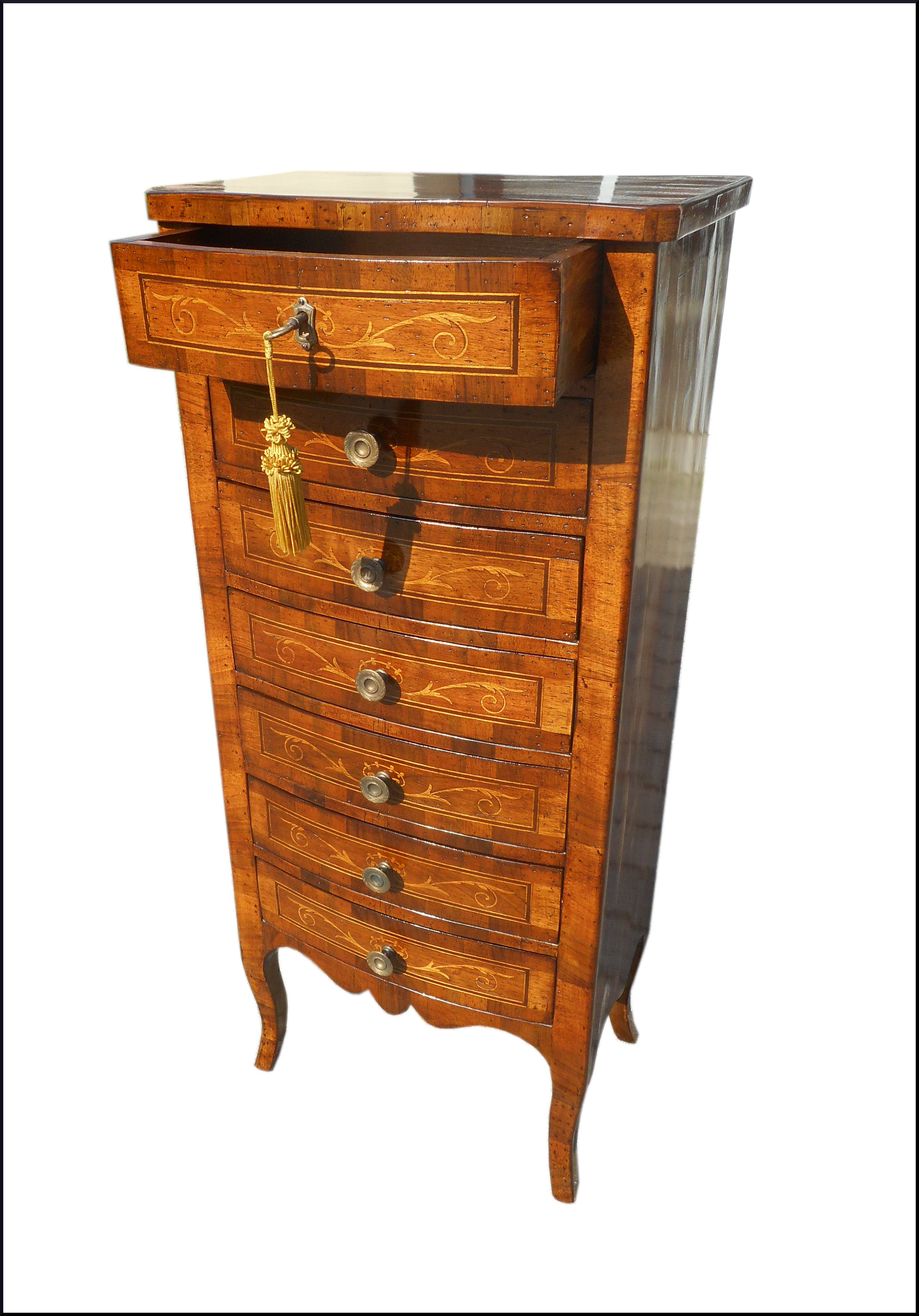 Settimino lastronato ed intarsiato a mano